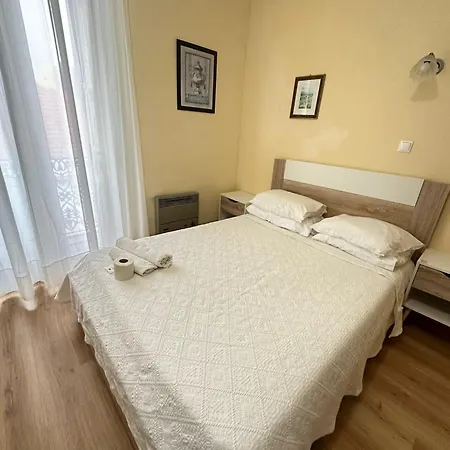 بيت ضيافة Central Guest House فيغيورا دا فوز