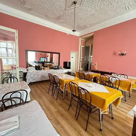 بيت ضيافة Central Guest House