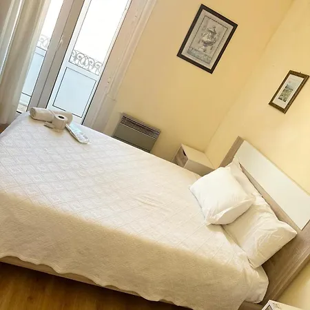 Central Guest House ゲストハウス