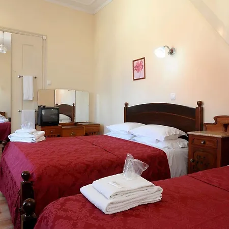 Central Guest House 3*