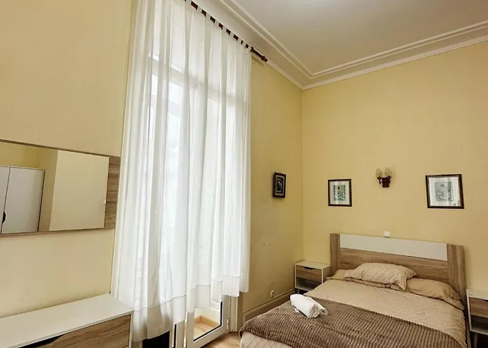 게스트하우스 Central Guest House 피게이라다포즈