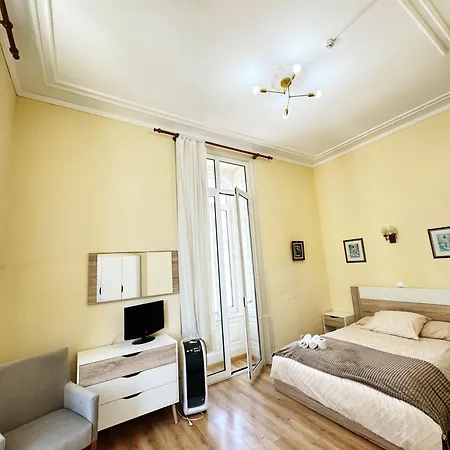 Central Guest House 게스트하우스