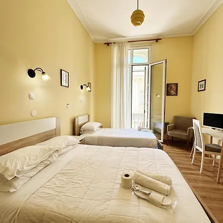 Central Guest House 게스트하우스 3*