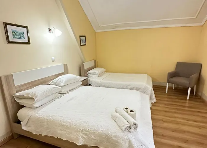 Central Guest House Pensjonat Figueira da Foz