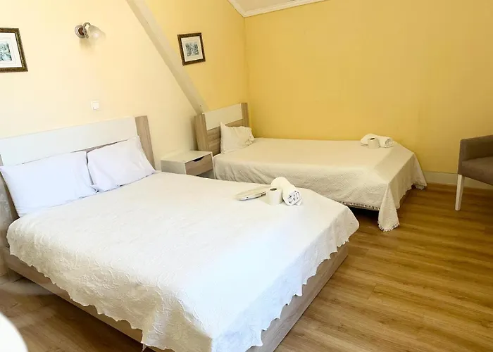 Гостевой дом Central Guest House 3*