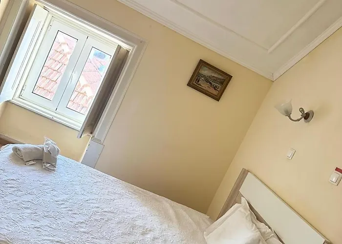 Гостевой дом Central Guest House Фигейра-да-Фош