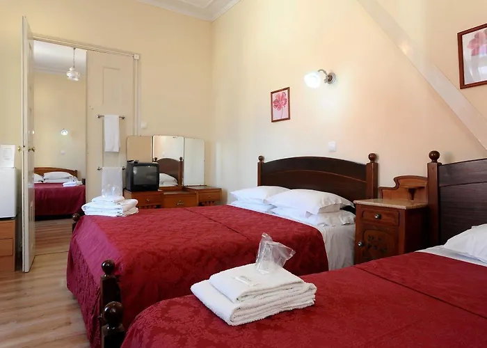 Central Guest House 3*