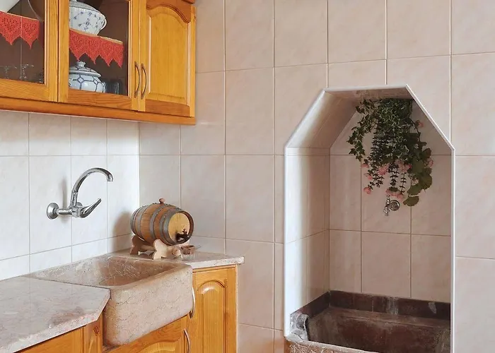 Гостевой дом Central Guest House